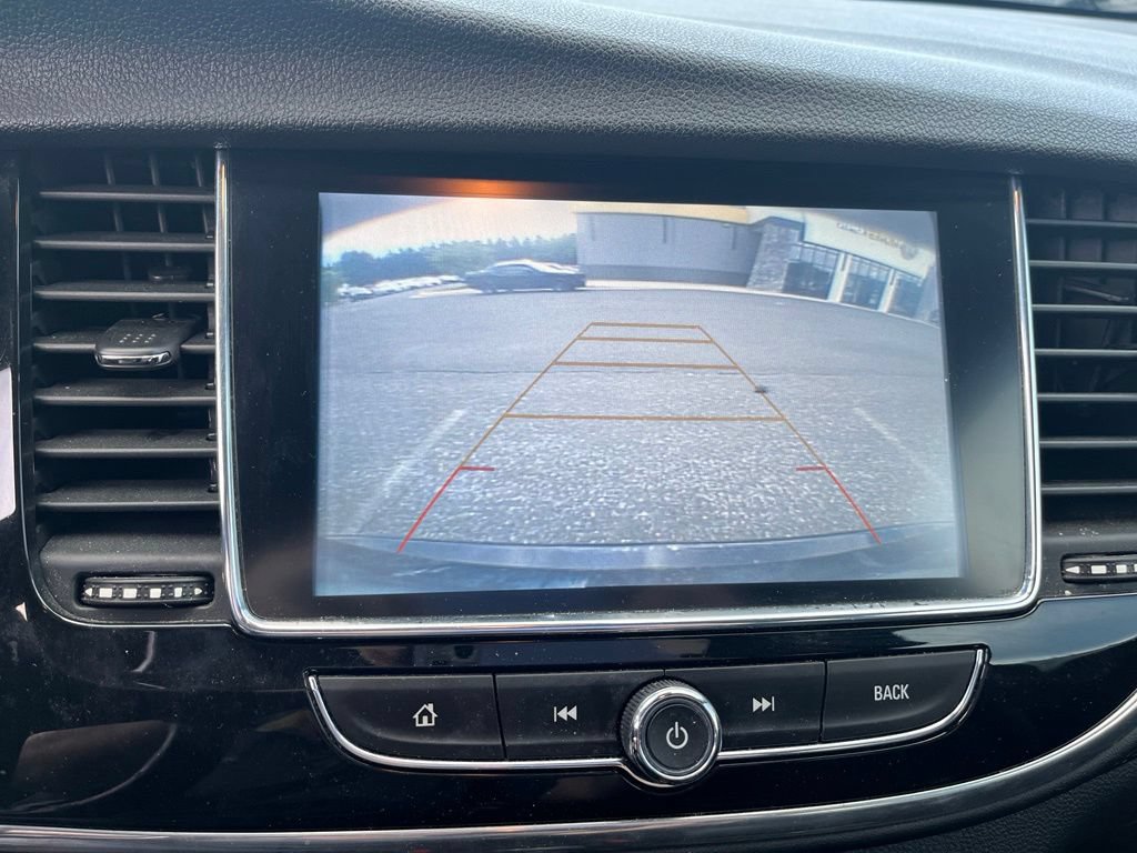 Used 2020 Buick Encore Essence FWD image 12