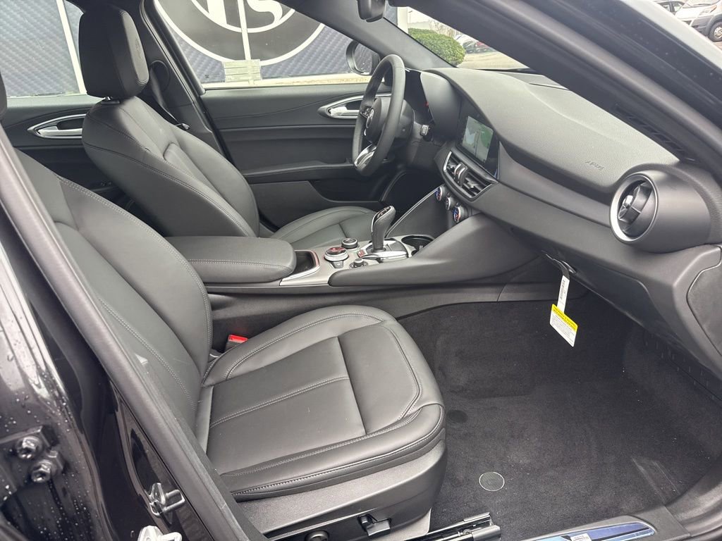 New 2026 Alfa Romeo Giulia AWD w/ Driving Assist Package image 21