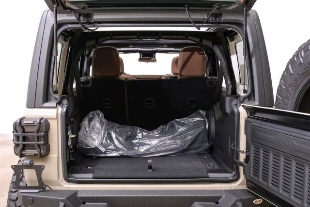 Used 2024 Jeep Wrangler Unlimited Sport image 43