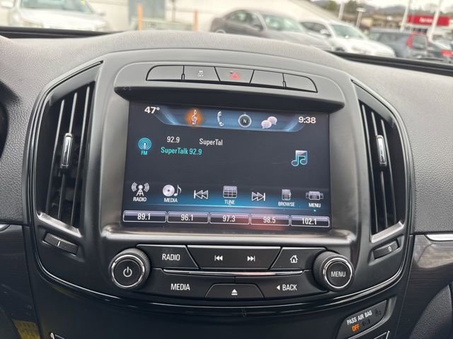 Used 2016 Buick Regal image 16
