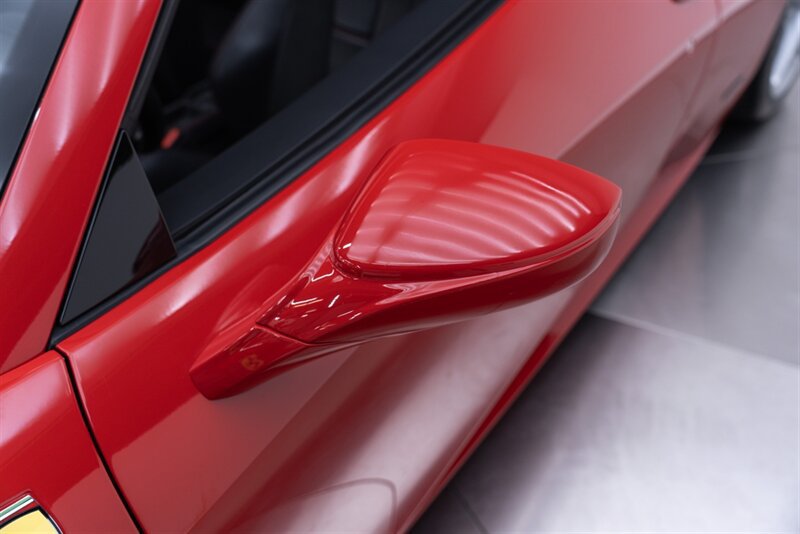 Used 2012 Ferrari 458 Spider RWD image 36