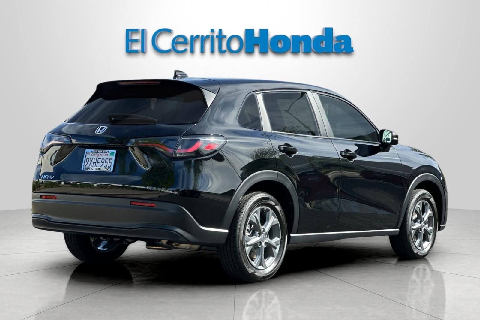 Certified 2026 Honda HR-V LX image 3