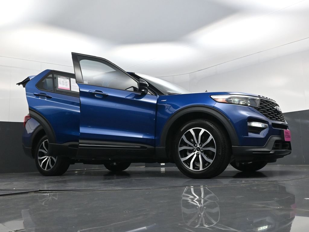 Used 2023 Ford Explorer ST-Line w/ Class IV Trailer Tow Package image 29