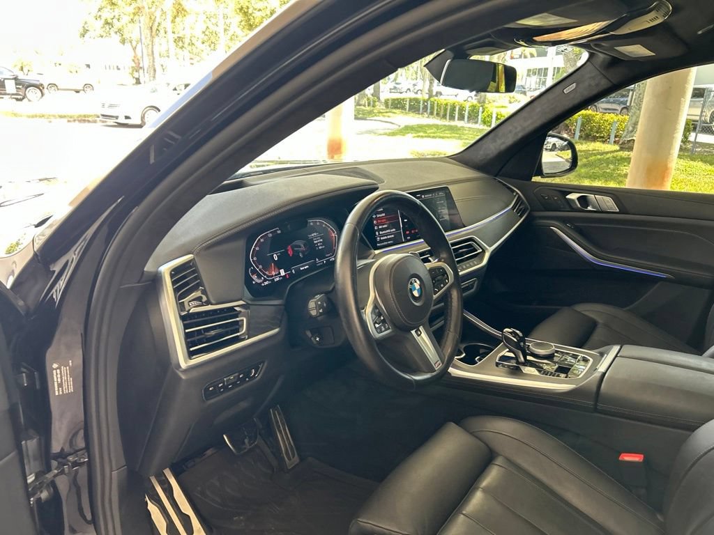 Used 2022 BMW X7 xDrive40i w/ M Sport Package AWD/4WD image 7