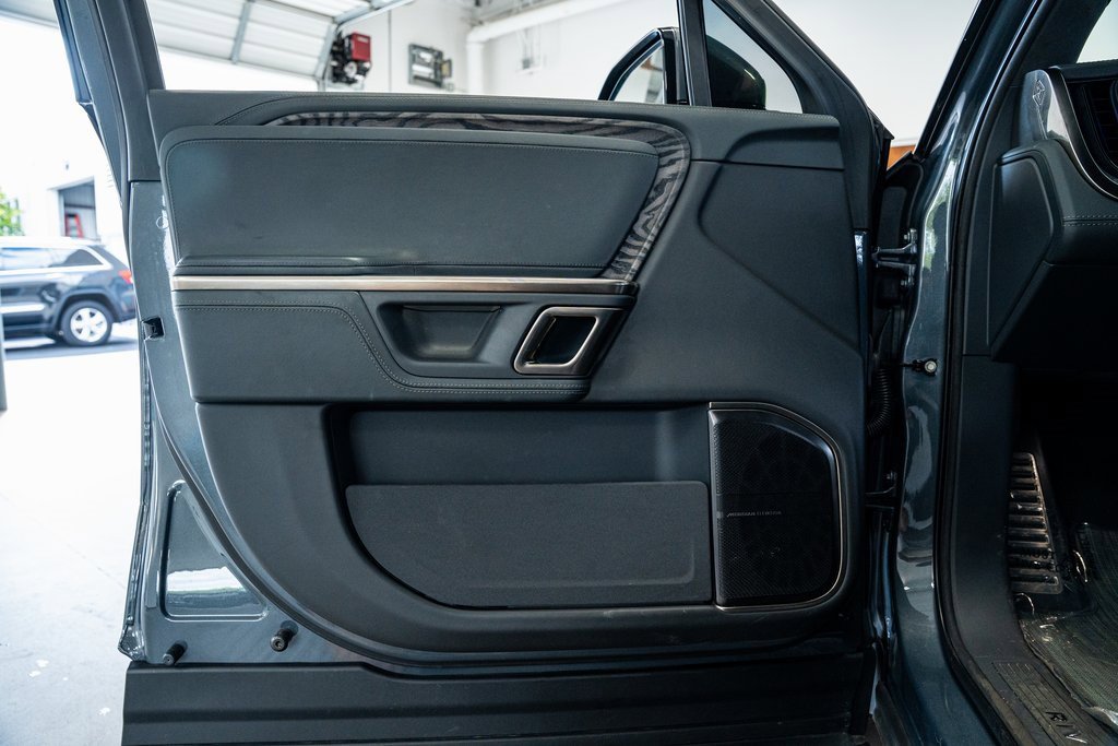 Used 2022 Rivian R1T Launch Edition image 33