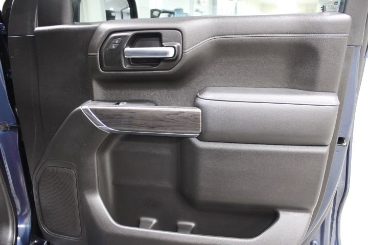 Used 2021 Chevrolet Silverado 1500 LTZ w/ Z71 Off-Road Package image 28