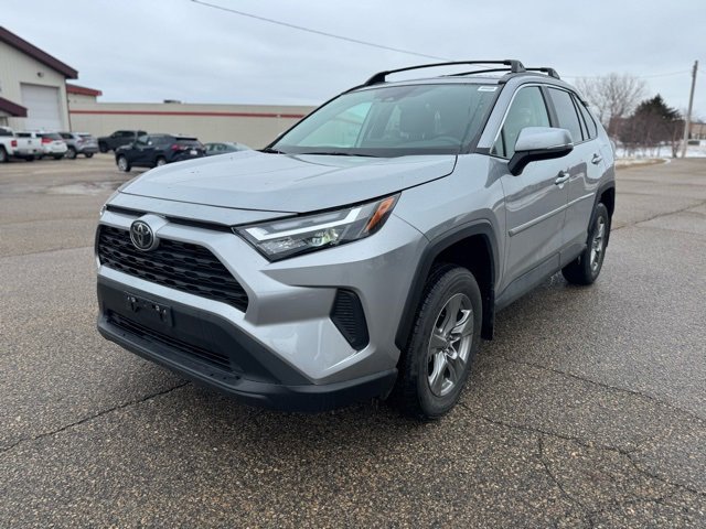 Used 2024 Toyota RAV4 XLE w/ Convenience Package image 10