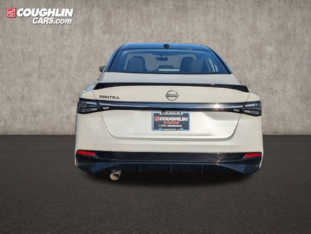New 2027 Nissan Sentra SR w/ Floor Mat Package FWD image 7