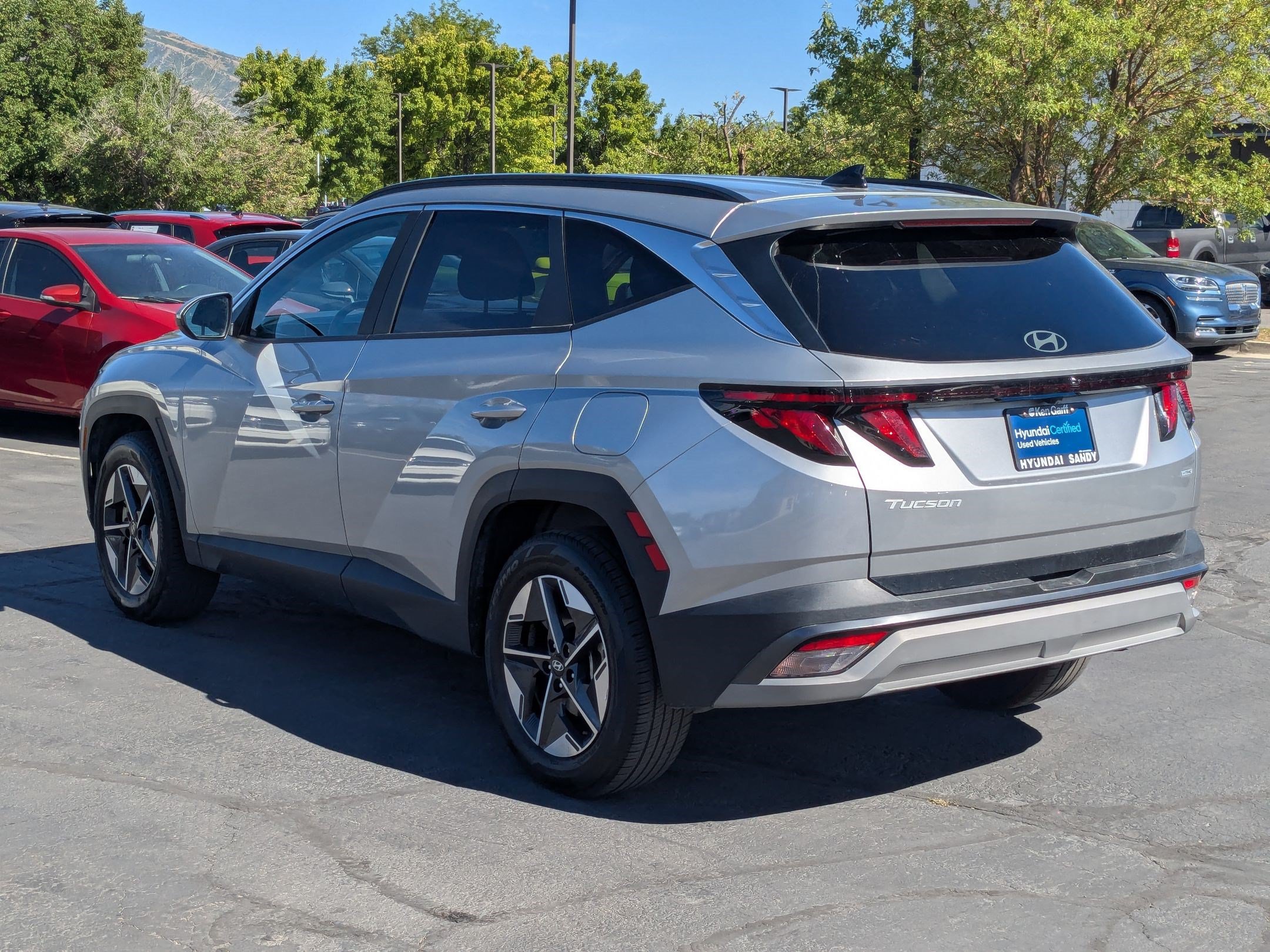Certified 2025 Hyundai Tucson SEL AWD/4WD image 9