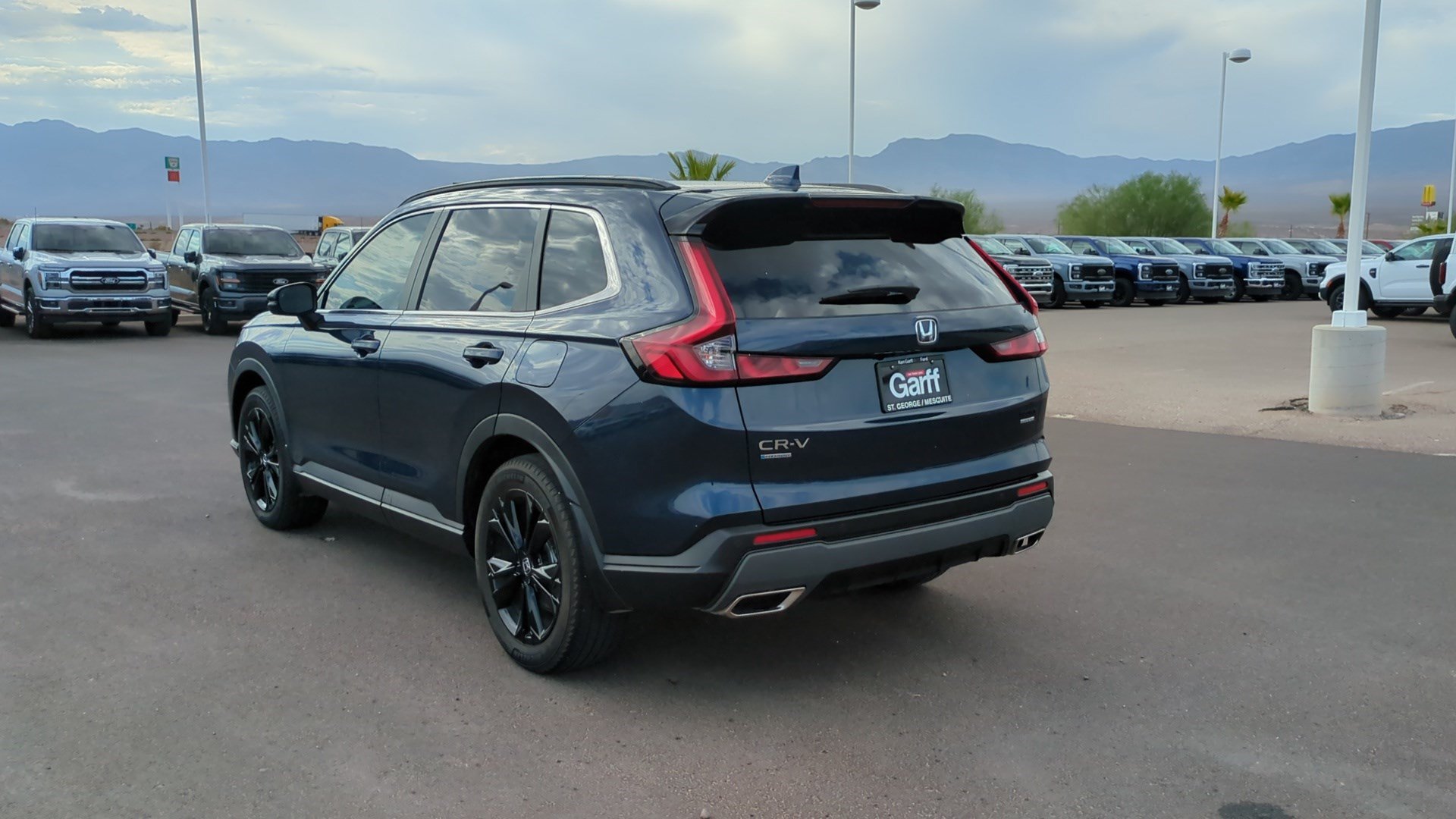 Used 2024 Honda CR-V Sport Touring image 5