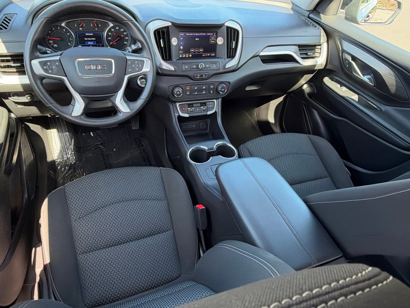 Used 2024 GMC Terrain SLE AWD/4WD image 22