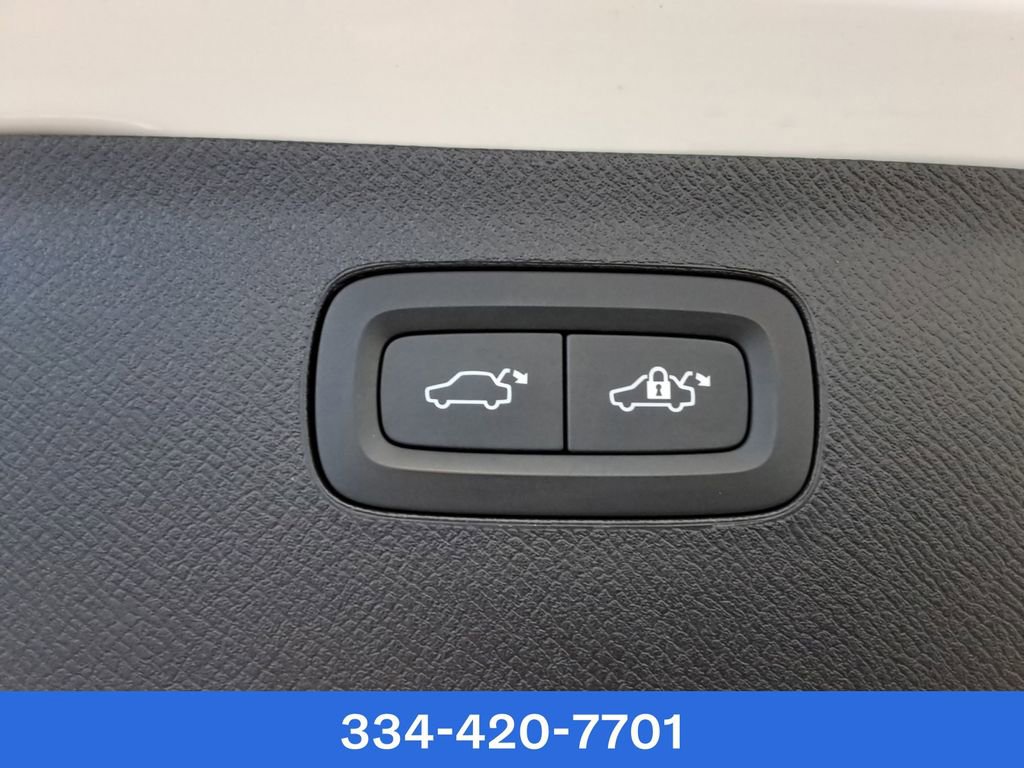 Used 2022 Volvo XC90 T8 Inscription image 26