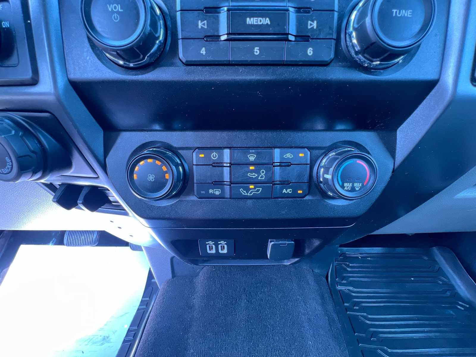 Used 2020 Ford F150 XLT w/ Equipment Group 301A Mid RWD image 28