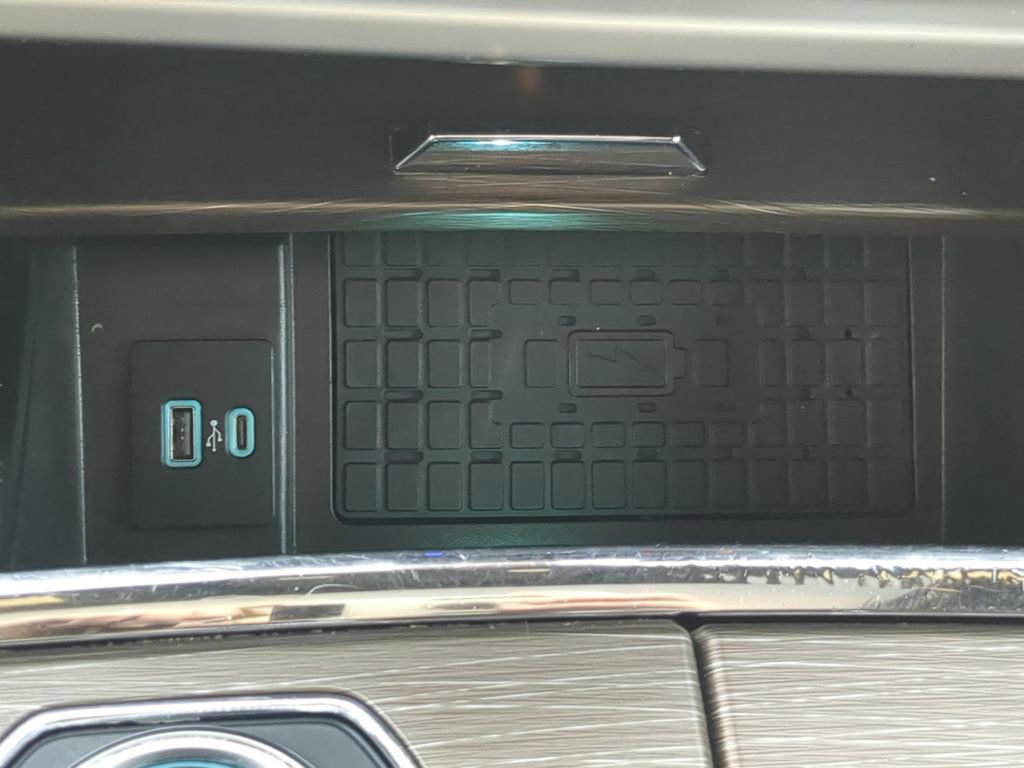 Used 2022 Ford Expedition Max Limited RWD image 16