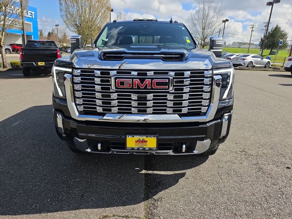 Certified 2025 GMC Sierra 3500 Denali w/ Denali Reserve Package image 9
