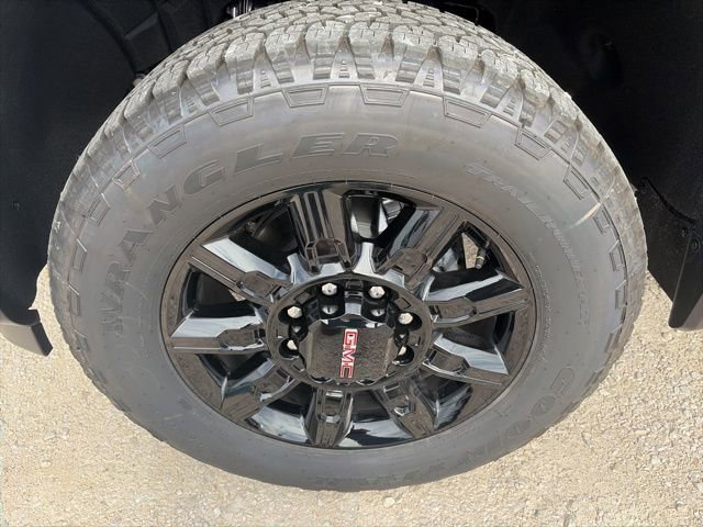 New 2026 GMC Sierra 2500 AT4 w/ AT4 Premium Plus Package image 10