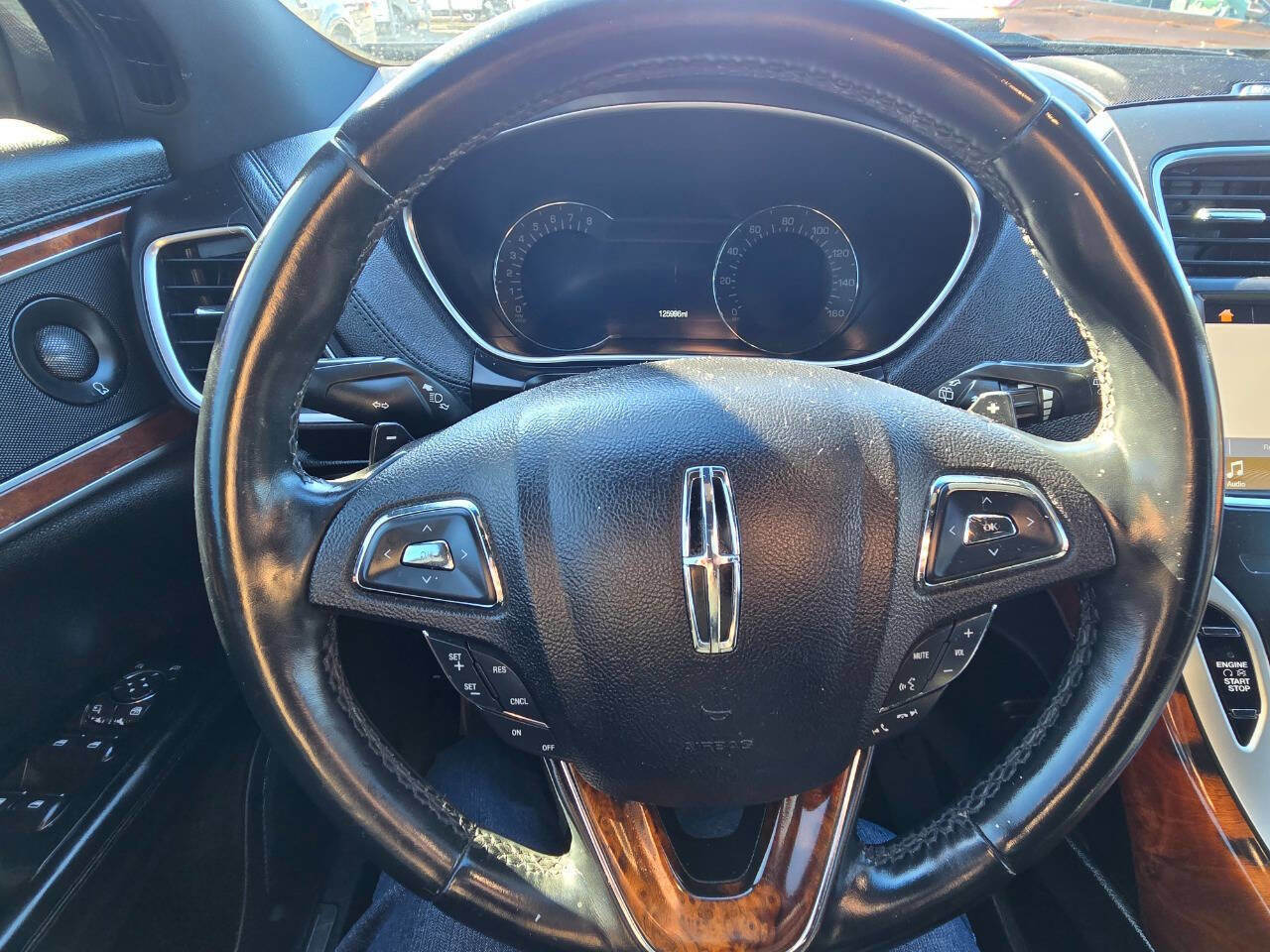 Used 2017 Lincoln MKX Reserve image 2