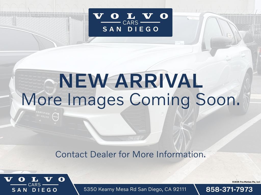 Certified 2025 Volvo XC60 B5 Plus AWD/4WD image 1