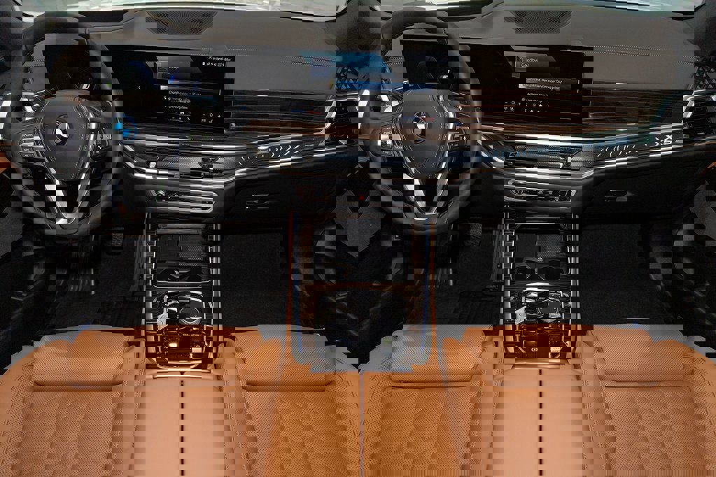 New 2026 BMW X5 xDrive50e w/ Premium Package image 39