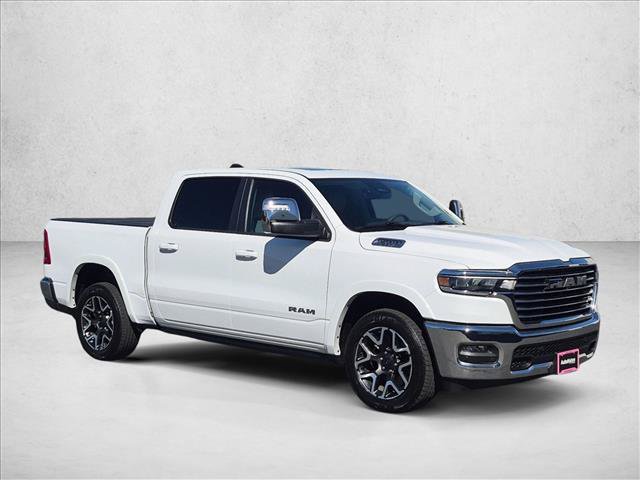 Used 2025 RAM 1500 Laramie AWD/4WD image 3