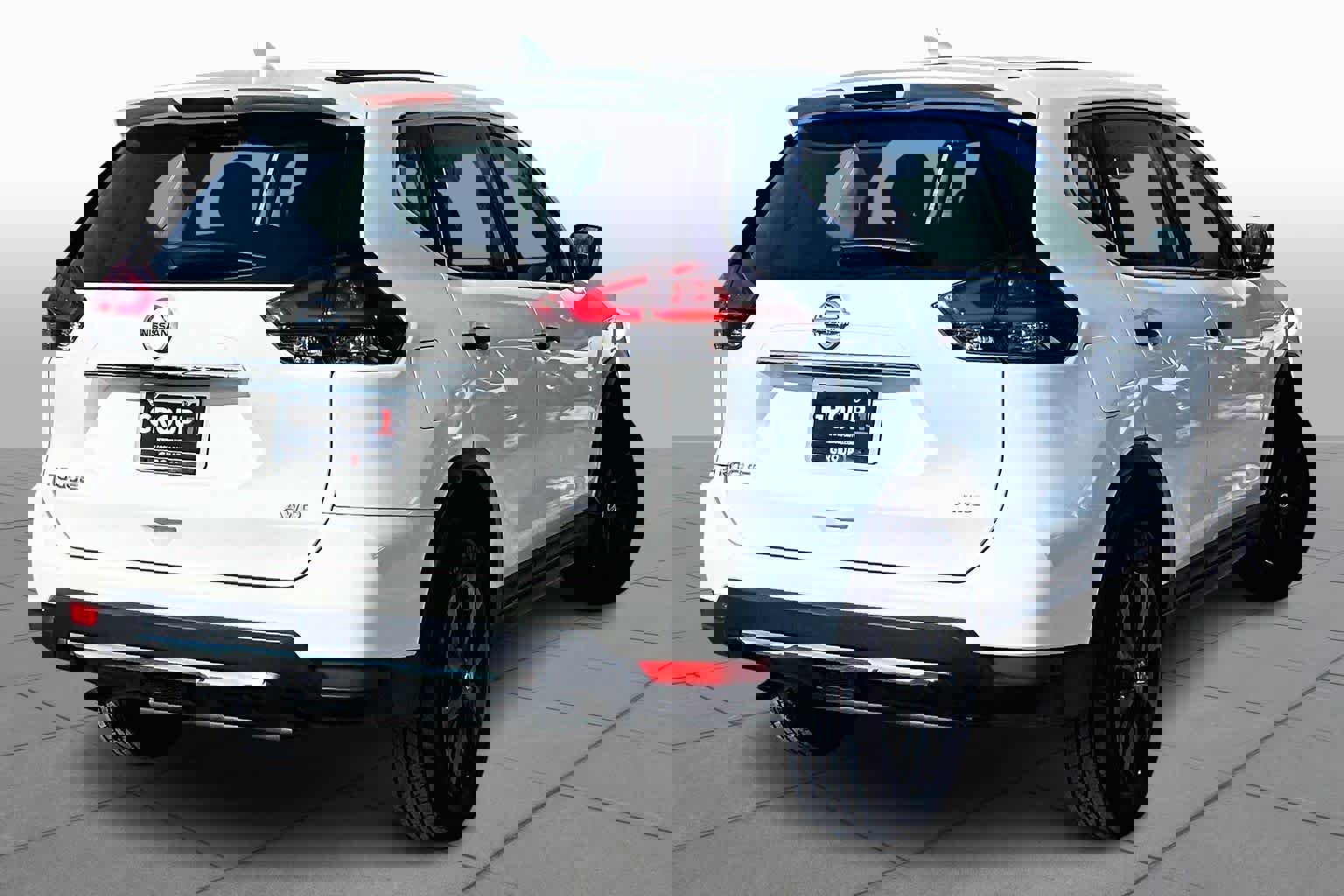 Used 2019 Nissan Rogue S image 39