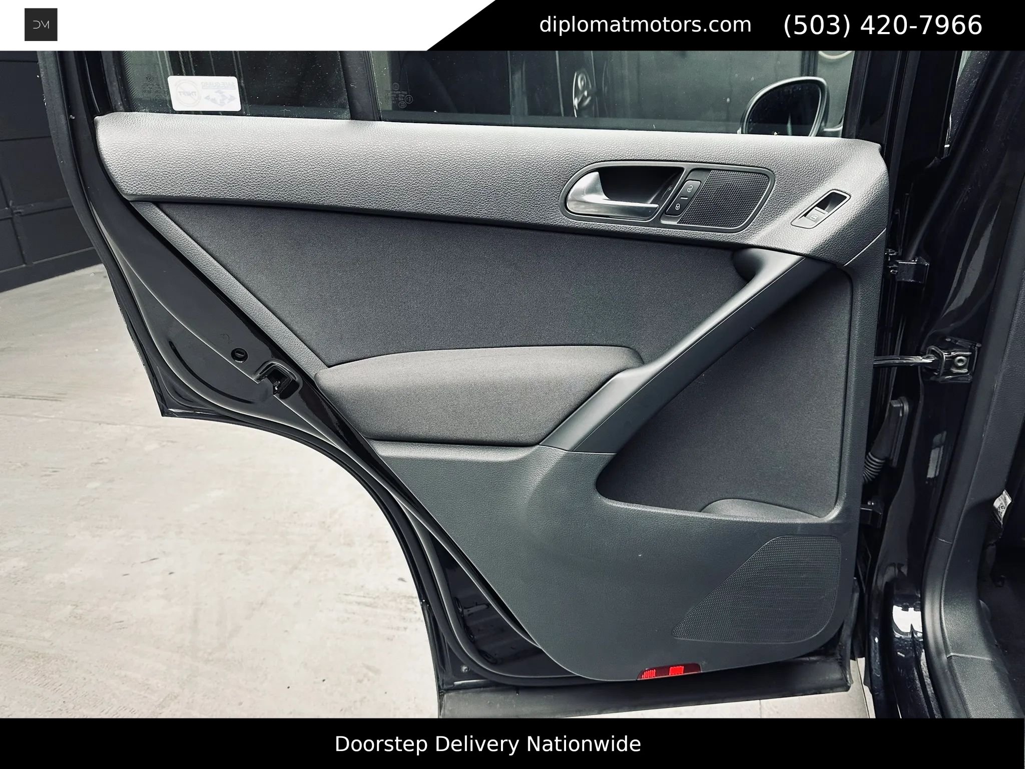 Used 2014 Volkswagen Tiguan S FWD image 25