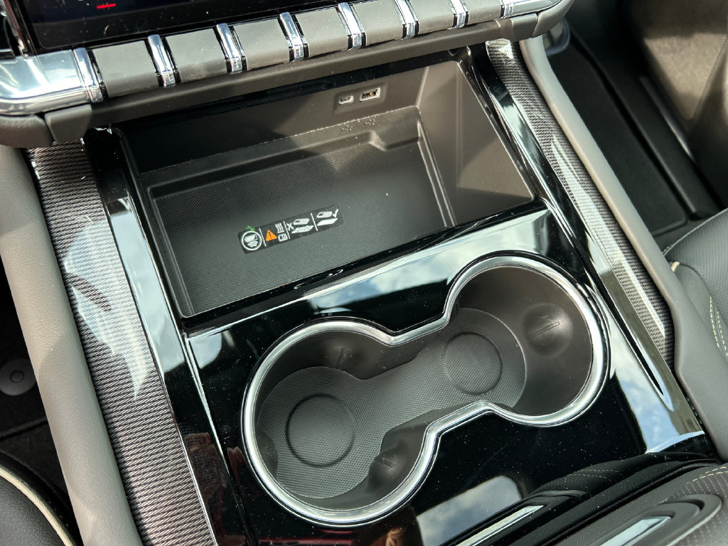 New 2026 GMC Yukon XL Elevation AWD/4WD image 28