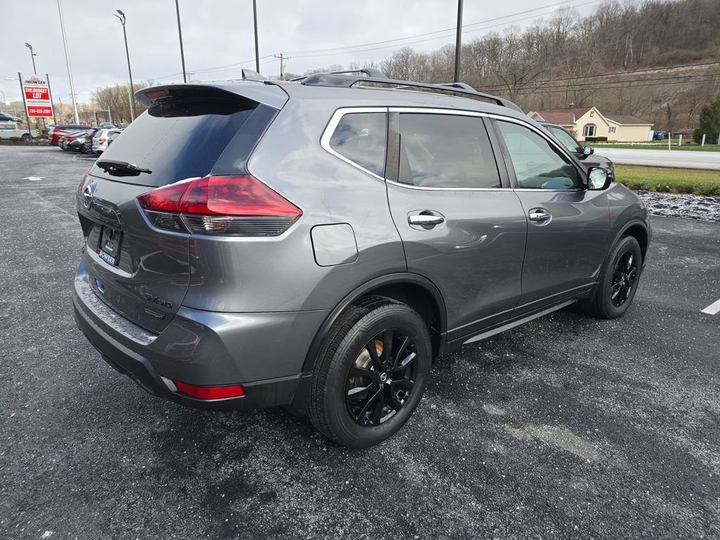 Used 2018 Nissan Rogue SV image 5