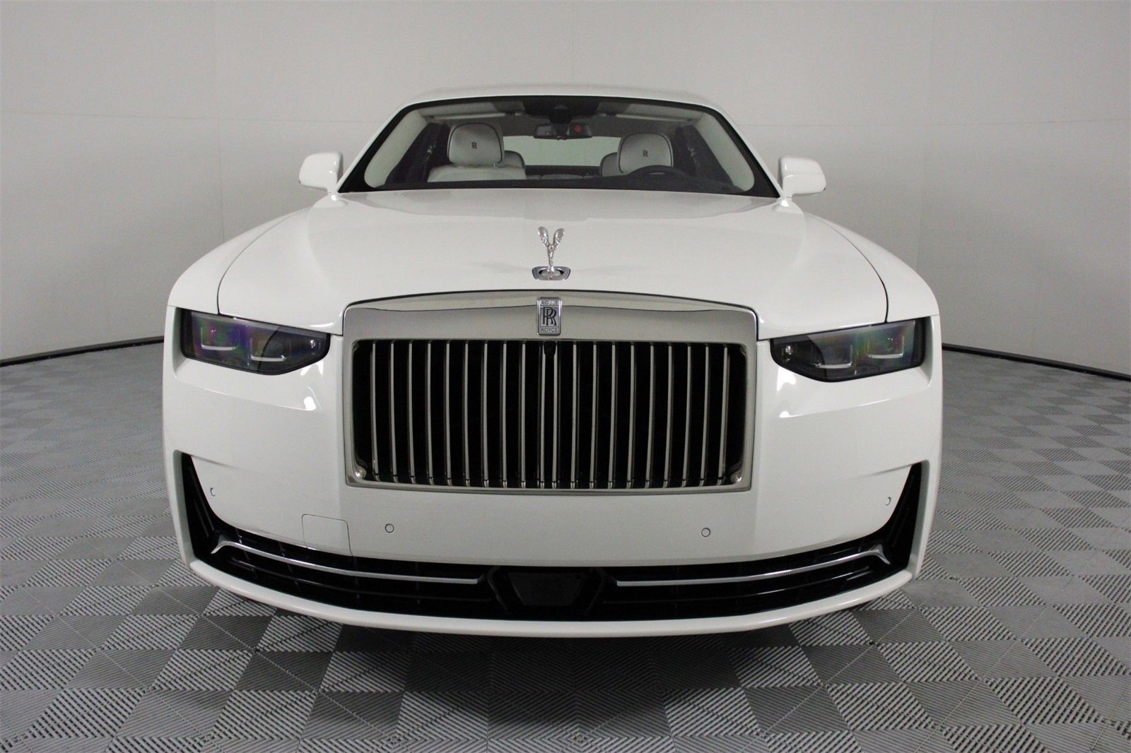 New 2025 Rolls-Royce Ghost image 5