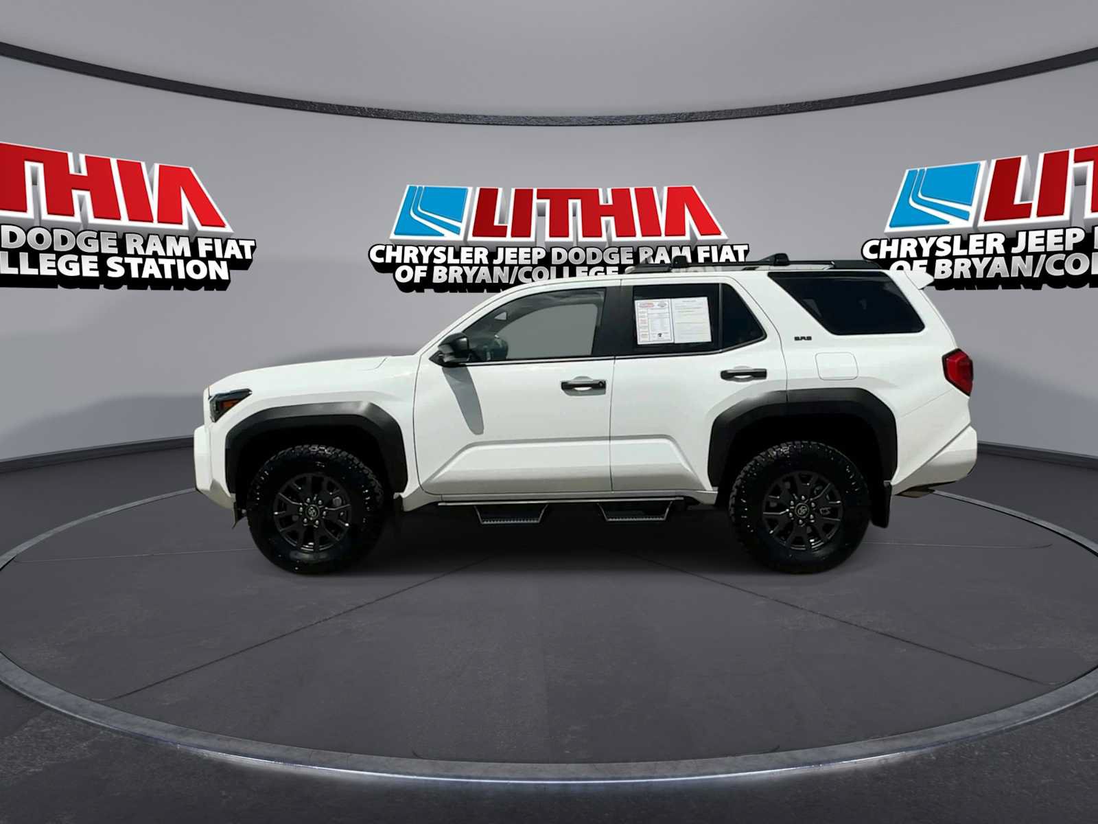 Used 2026 Toyota 4Runner SR5 AWD/4WD image 5