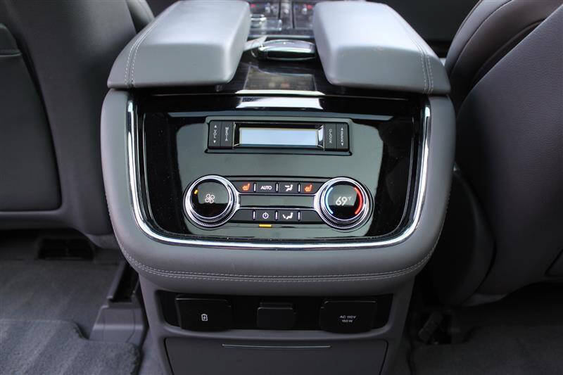 Used 2018 Lincoln Navigator Reserve w/ Technology Package AWD/4WD image 28