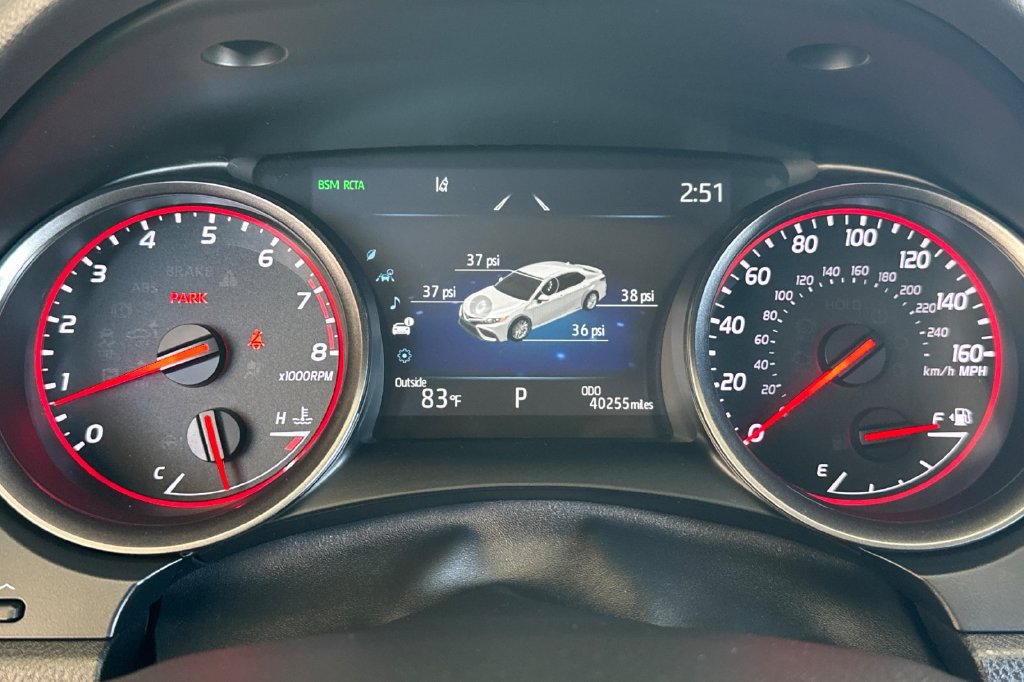 Used 2022 Toyota Camry XSE FWD image 28