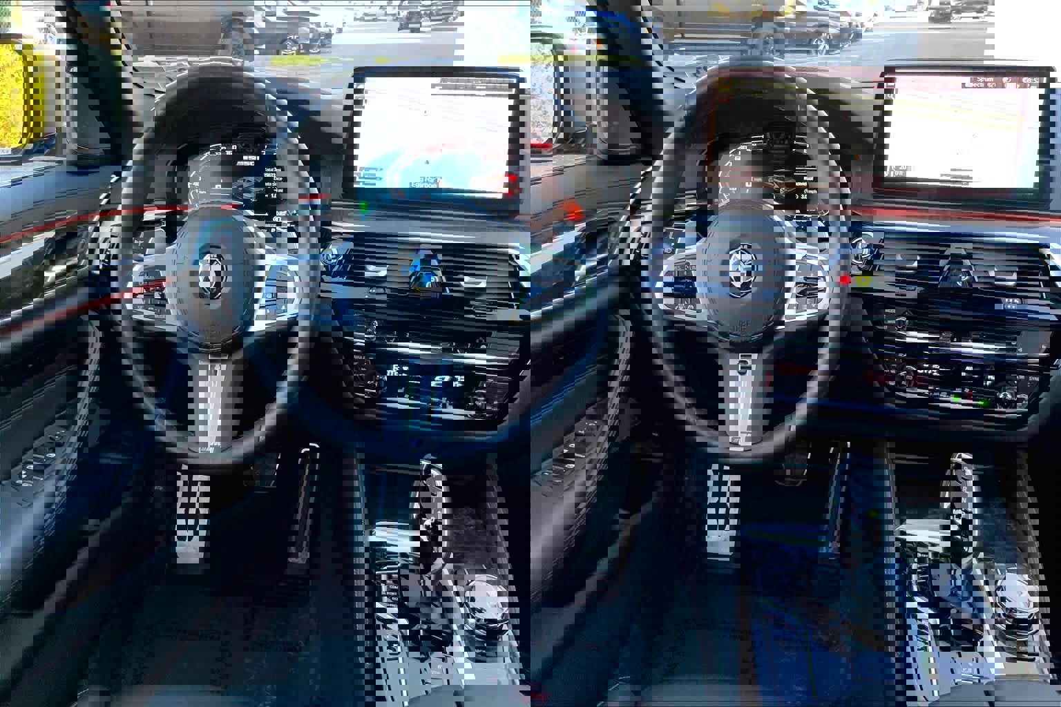 Used 2023 BMW M550i xDrive w/ Executive Package image 6