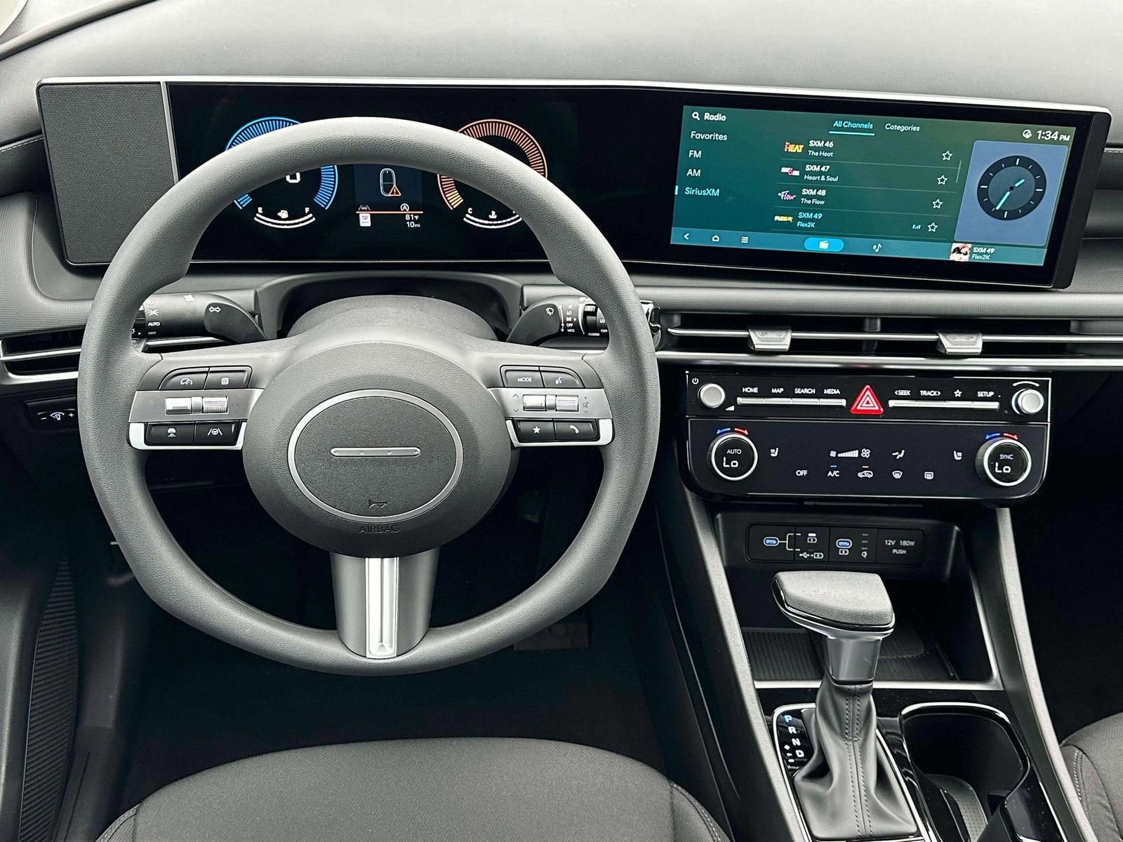 New 2025 Hyundai Tucson SEL image 17