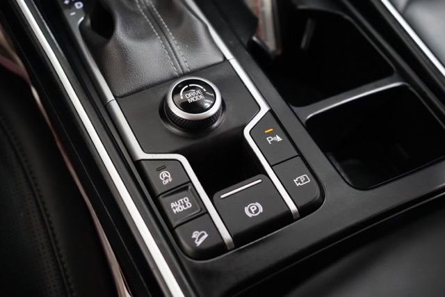 Used 2024 Kia Sorento S image 31