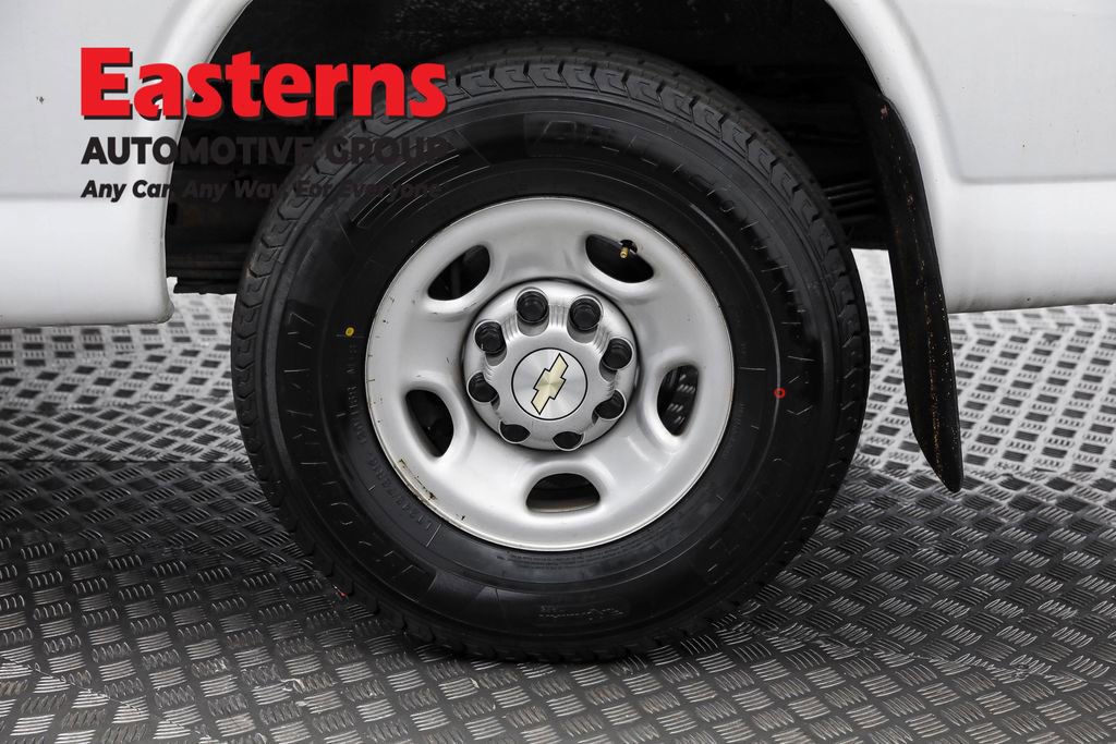 Used 2021 Chevrolet Express 2500 w/ Driver Convenience Package image 30