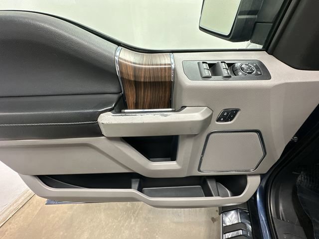 Used 2016 Ford F150 Lariat w/ Equipment Group 502A Luxury image 19