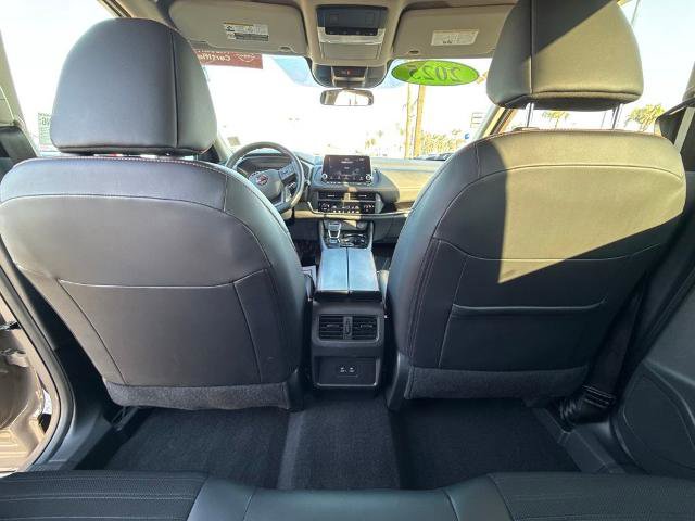 Certified 2025 Nissan Rogue SV image 14