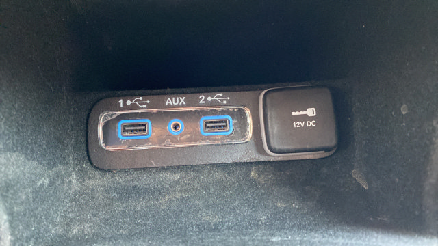 Used 2020 Jeep Grand Cherokee Overland AWD/4WD image 20