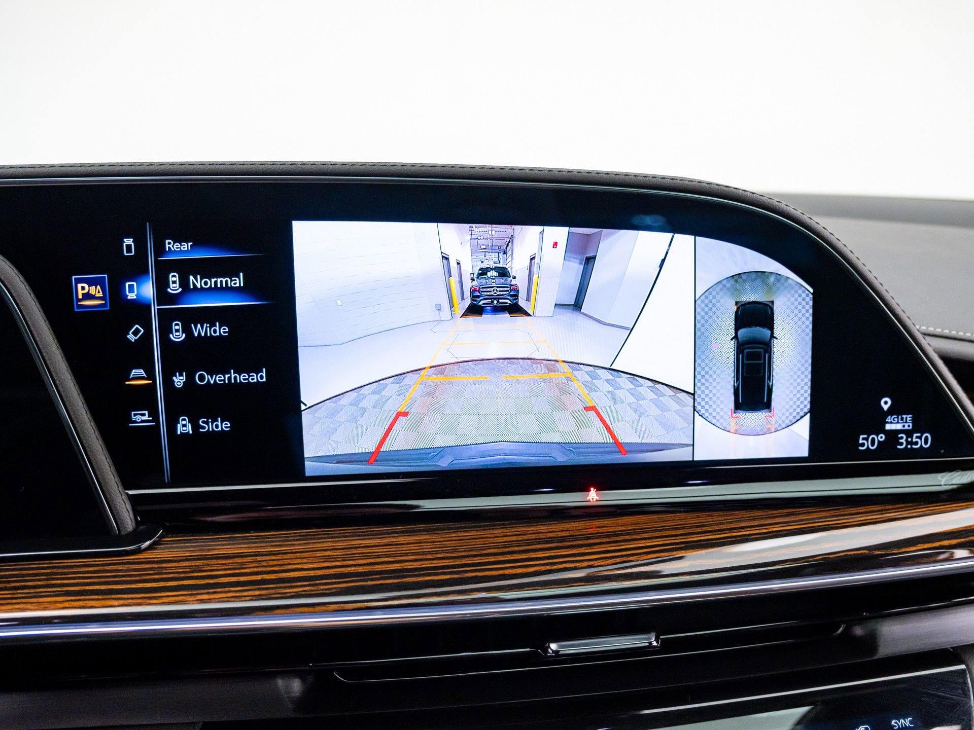 Certified 2024 Cadillac Escalade Premium Luxury AWD/4WD image 28