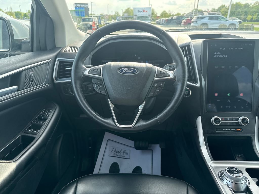 Used 2024 Ford Edge SEL image 17