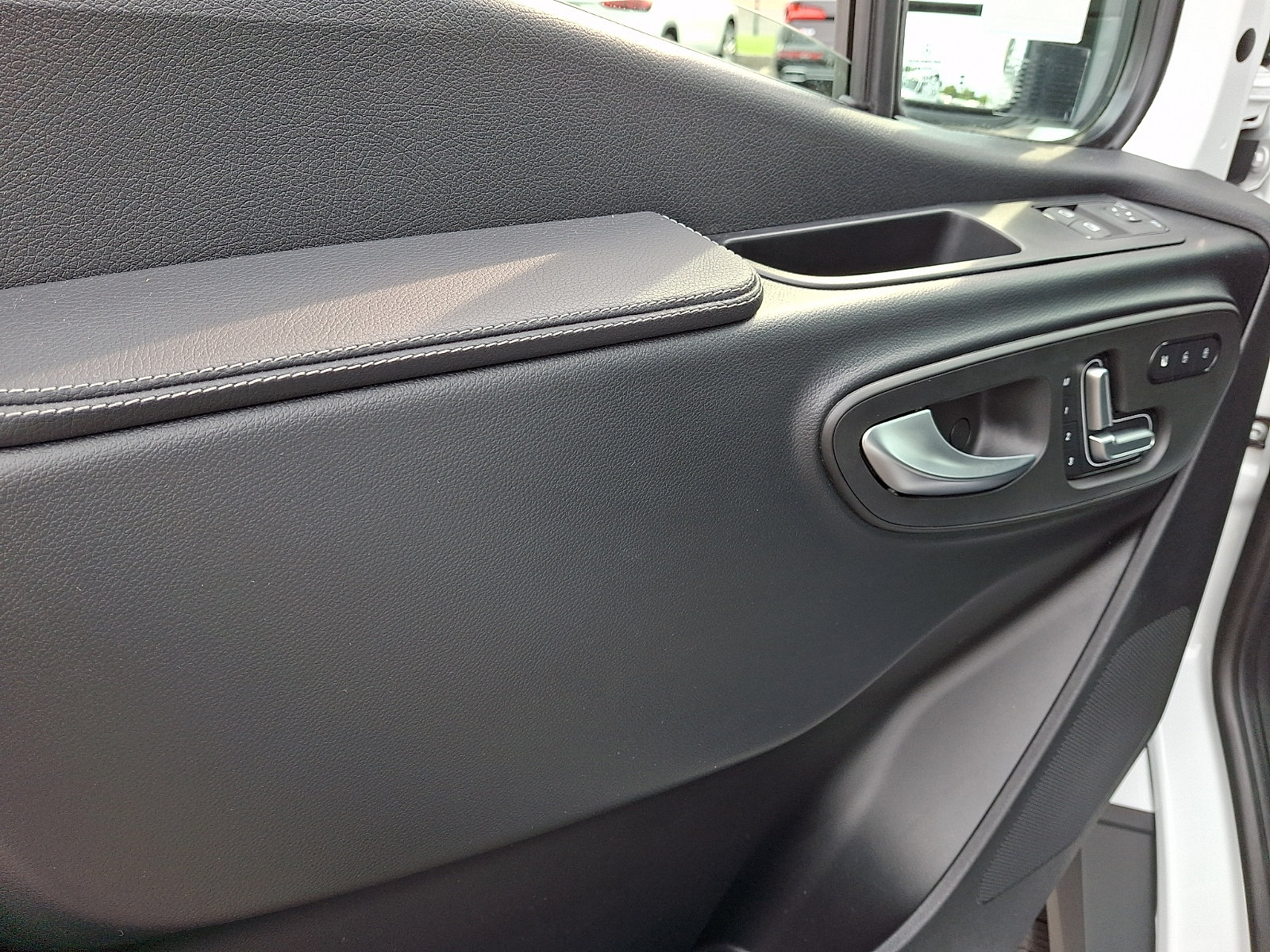 New 2026 Mercedes-Benz Sprinter 2500 image 9