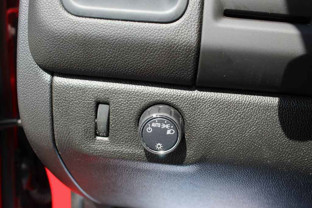 Used 2018 Chevrolet Colorado LT RWD image 14