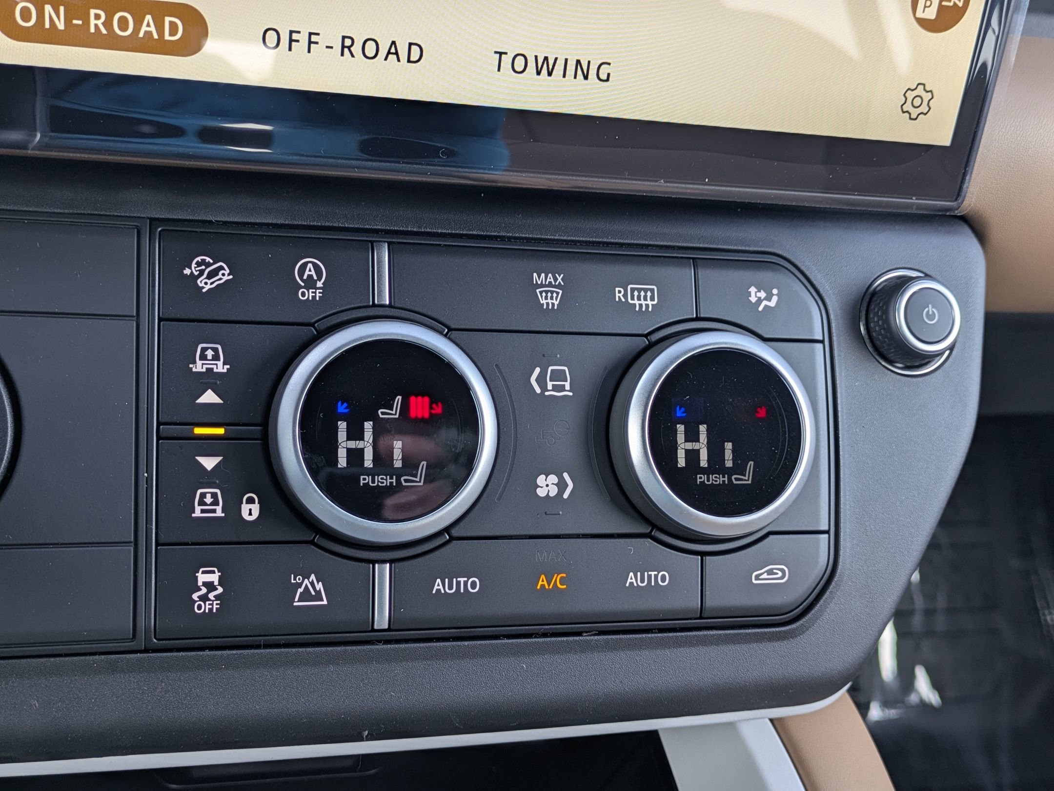 New 2026 Land Rover Defender 130 X-Dynamic SE image 16