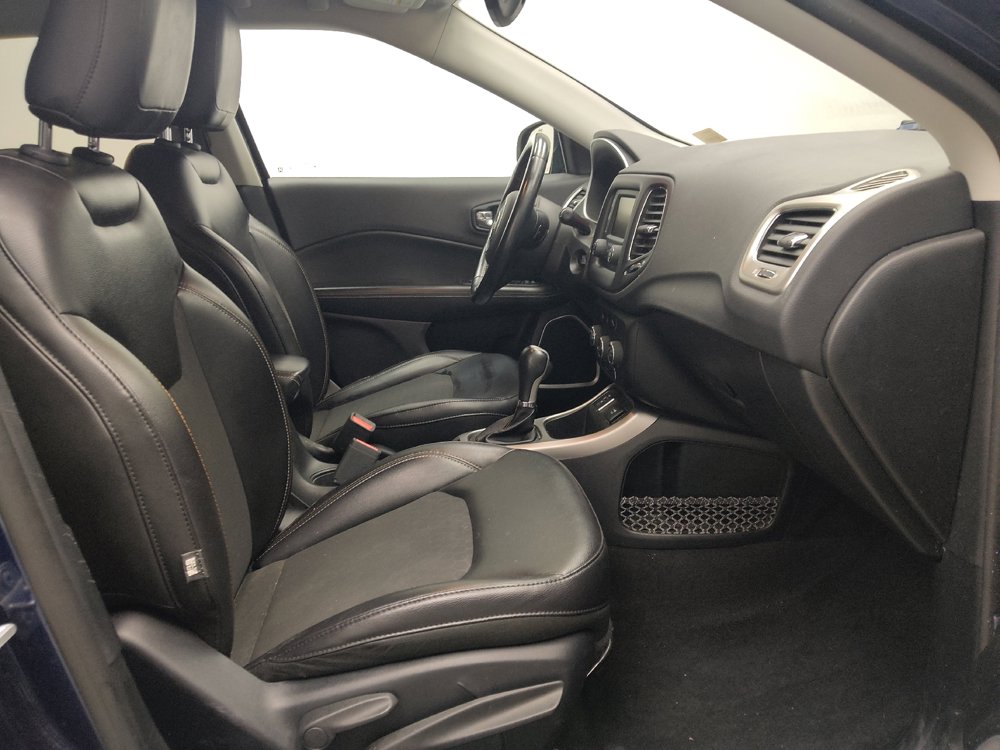 Used 2018 Jeep Compass Latitude w/ Safe & Security Group FWD image 21