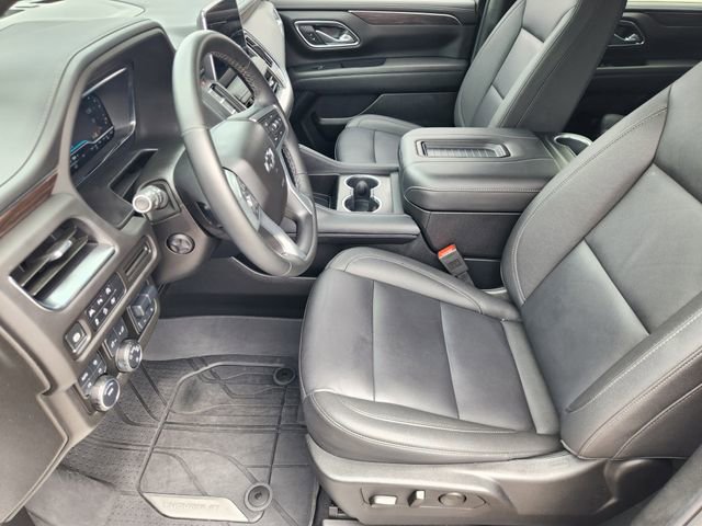 Used 2024 Chevrolet Suburban Z71 w/ Luxury Package image 13
