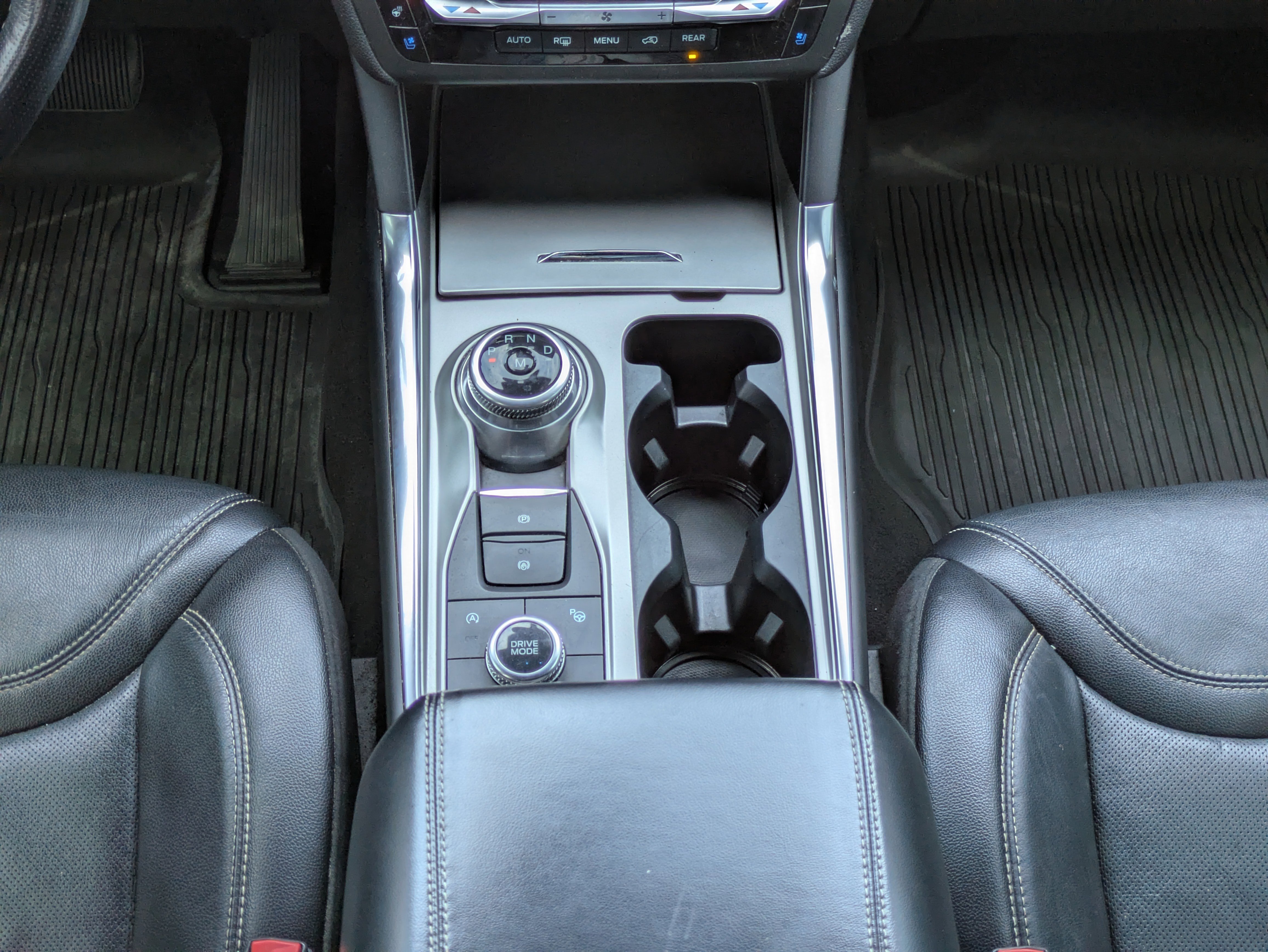 Used 2020 Ford Explorer ST w/ ST High-Performance Pack image 6