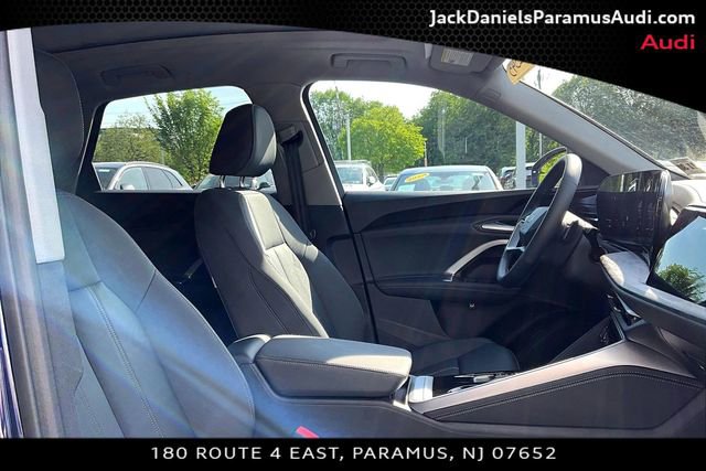 Used 2025 Audi Q5 Premium w/ Convenience Package AWD/4WD image 7