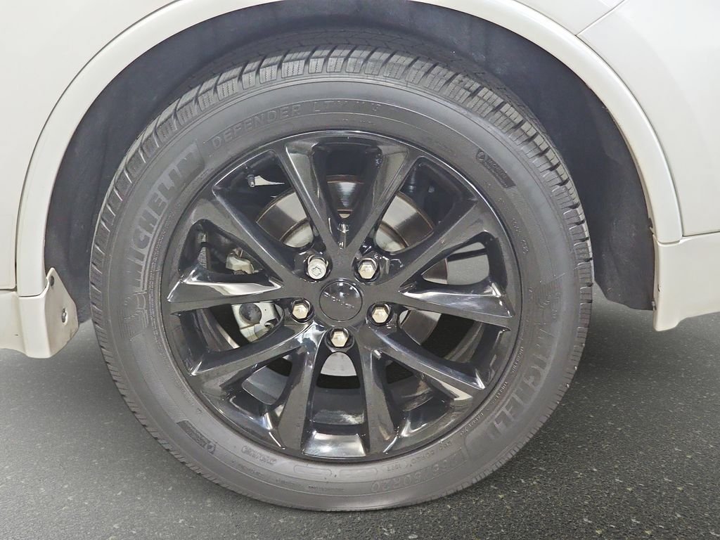 Used 2017 Dodge Durango R/T w/ Technology Group AWD/4WD image 35