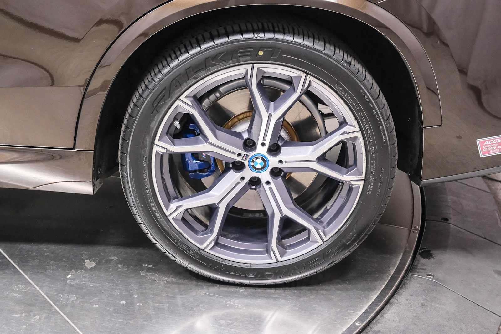 Used 2022 BMW X5 xDrive45e AWD/4WD image 9